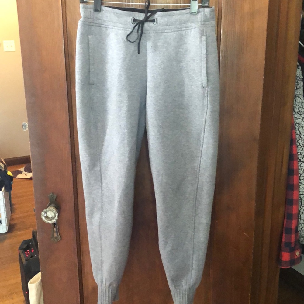 Lululemon sweatpant joggers, grey size 6